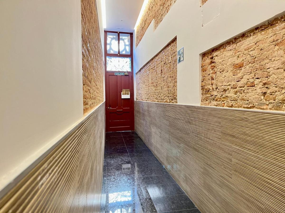 Cariatides Sky Apartment Самора Экстерьер фото