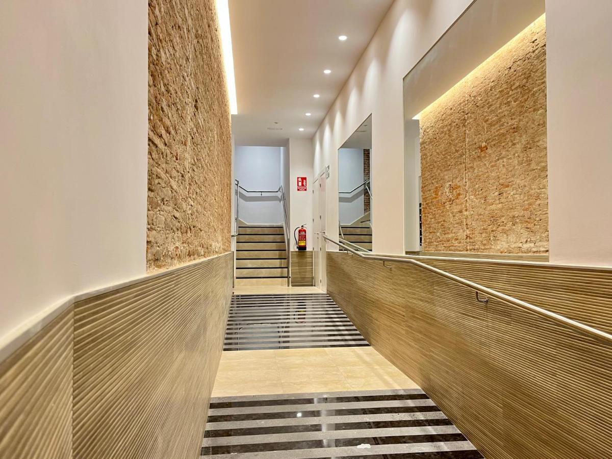 Cariatides Sky Apartment Самора Экстерьер фото